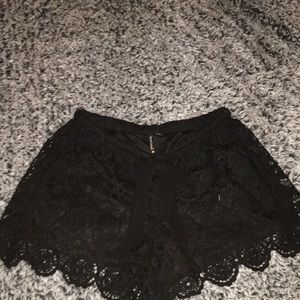Heart soul black lace shorts